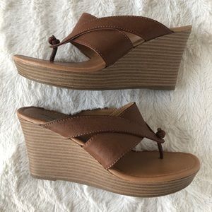 Tan Wedges